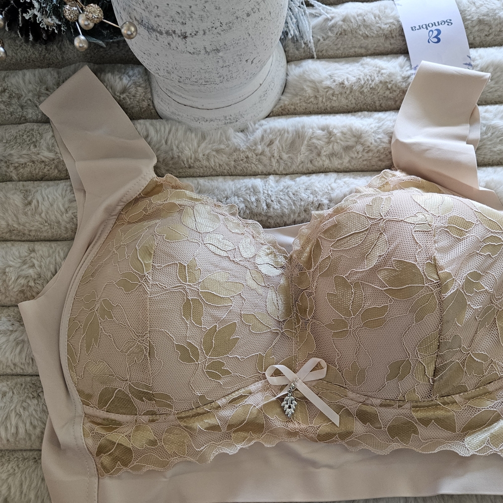 Senobra Lace Bra in Cream and Gold Wireless. 2 Available - Picture 2 of 8